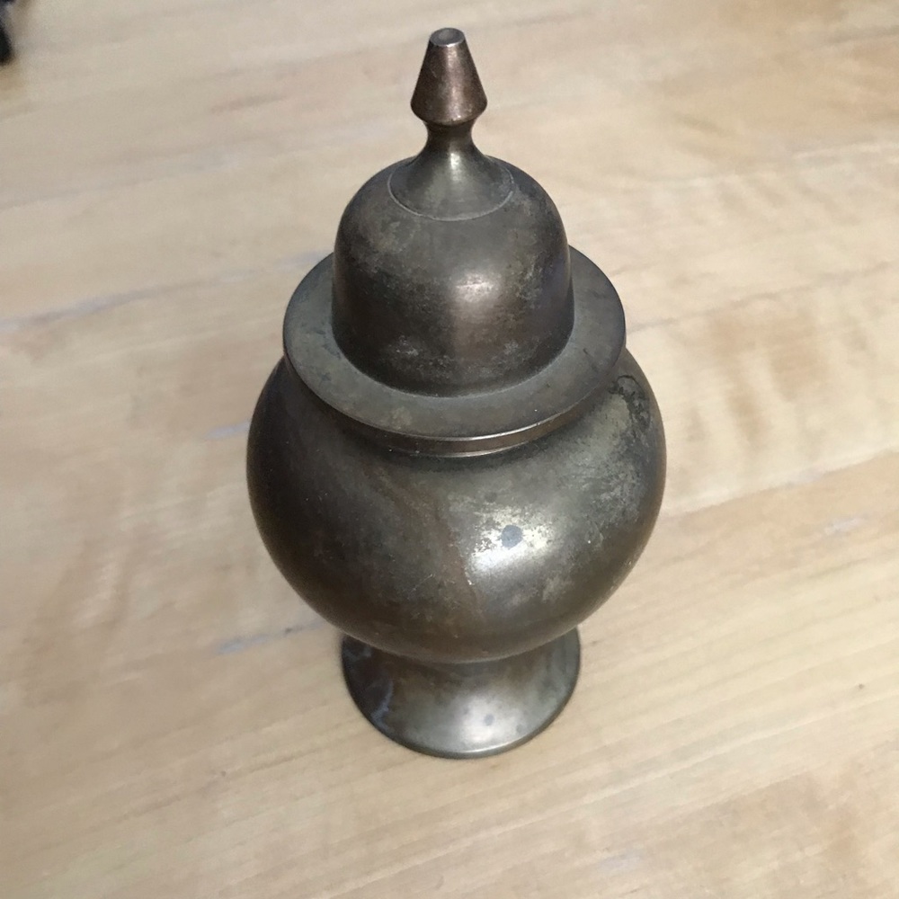 Vintage solid brass ginger jar or small urn with lid from the 60’s or 70’s